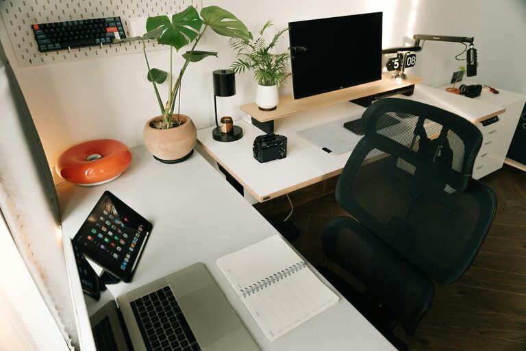 Effective Tips for a Clutter-Free Home Office to Enhance Comfort and Productivity